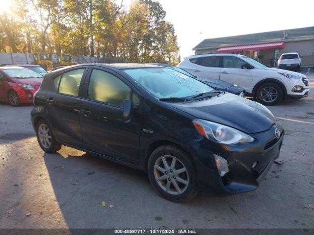 toyota prius c 2015 jtdkdtb31f1093684