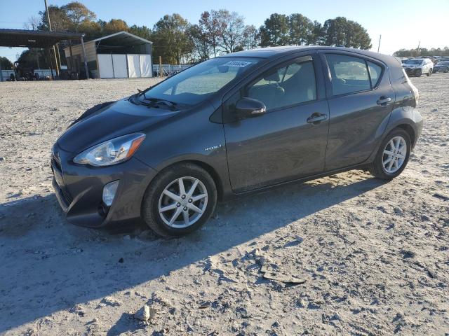 toyota prius c 2015 jtdkdtb31f1094897