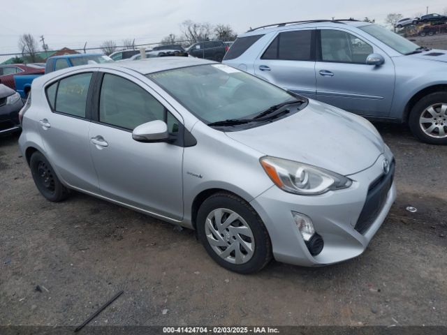 toyota prius c 2015 jtdkdtb31f1113254