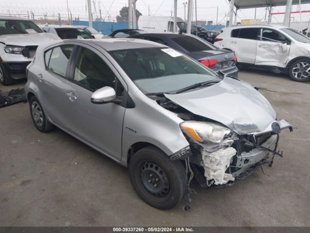 toyota prius c 2015 jtdkdtb31f1576401