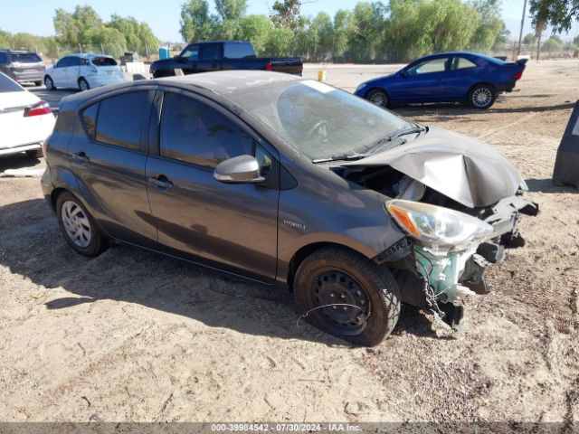 toyota prius c 2015 jtdkdtb31f1580979