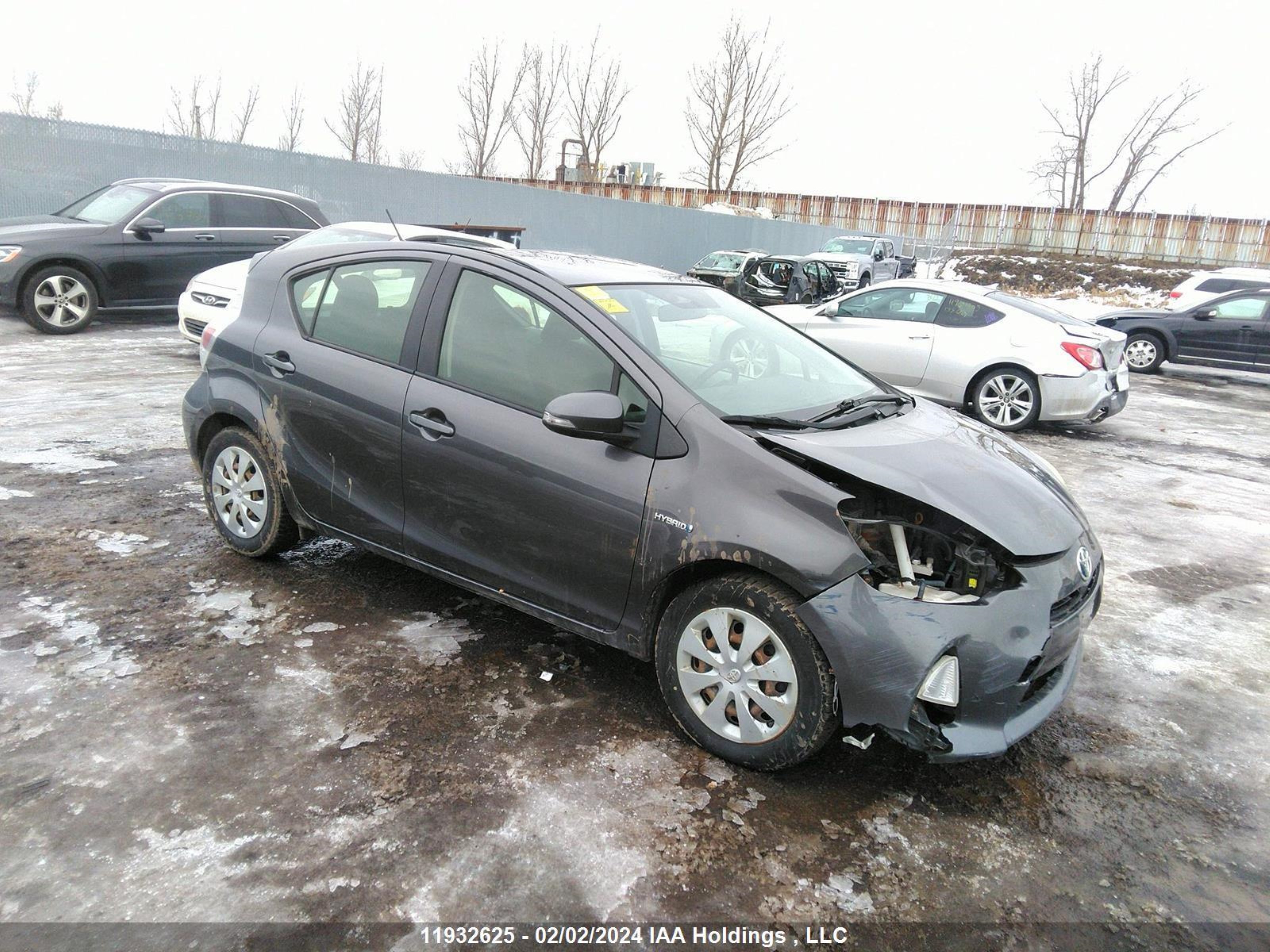 toyota prius c 2013 jtdkdtb32d1041980