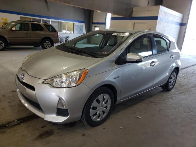 toyota prius c 2014 jtdkdtb32e1565762