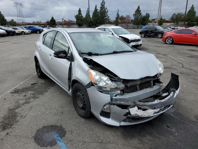 toyota prius c 2014 jtdkdtb32e1572596