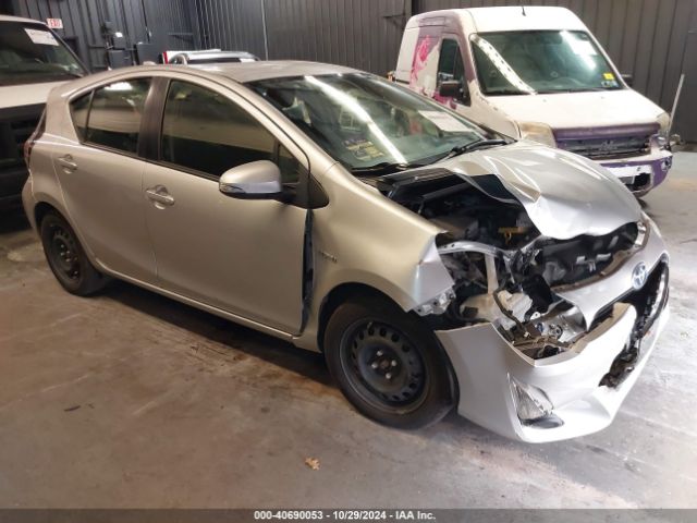 toyota prius c 2015 jtdkdtb32f1108757