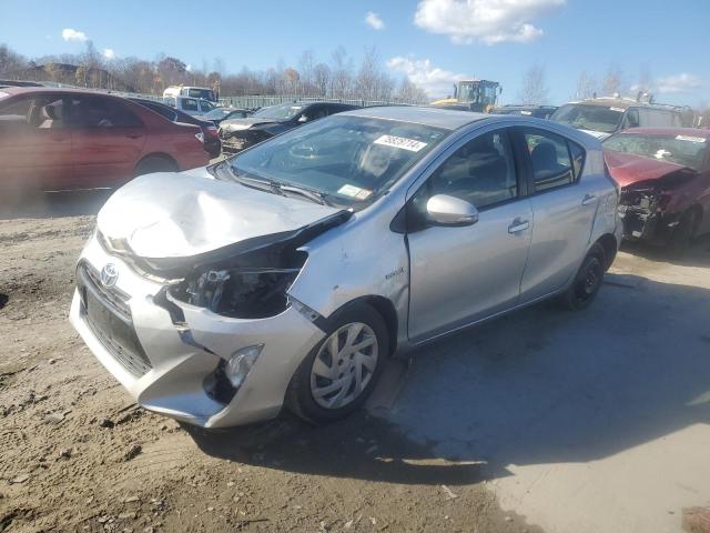 toyota prius c 2015 jtdkdtb32f1585253