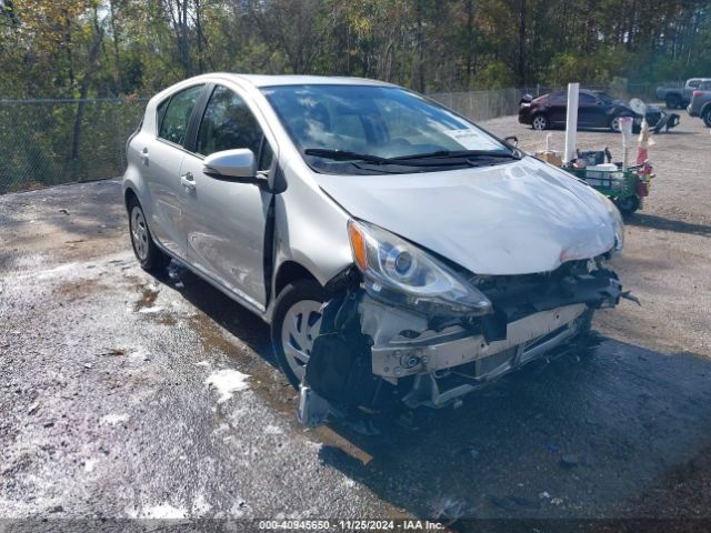 toyota prius c 2016 jtdkdtb32g1123101