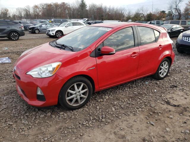 toyota prius c 2014 jtdkdtb33e1085648