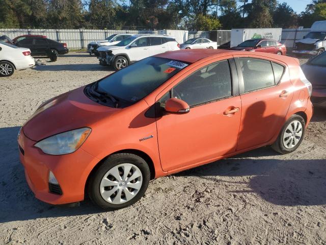 toyota prius c 2013 jtdkdtb34d1035596