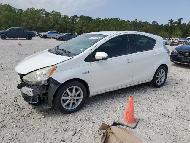 toyota prius c 2013 jtdkdtb36d1537641