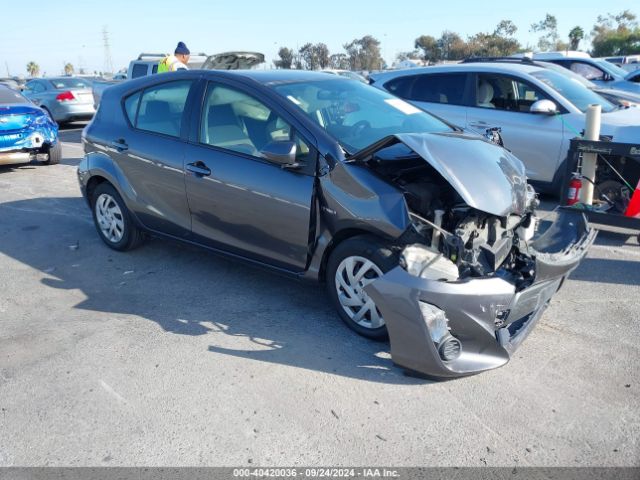 toyota prius c 2015 jtdkdtb37f1113310