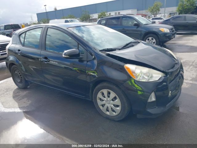 toyota prius c 2013 jtdkdtb38d1530951