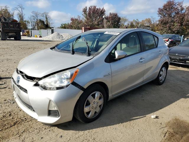 toyota prius c 2014 jtdkdtb38e1568729