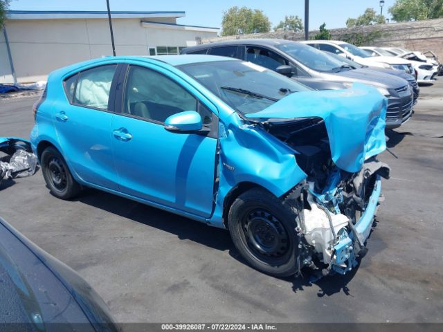 toyota prius c 2016 jtdkdtb38g1135916