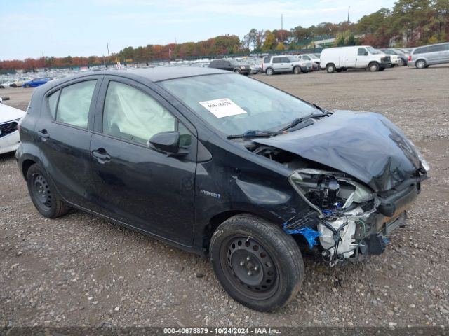 toyota prius c 2016 jtdkdtb38g1137004