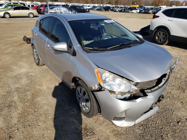 toyota prius c 2013 jtdkdtb39d1045542