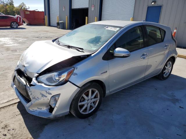 toyota prius c 2015 jtdkdtb39f1579384