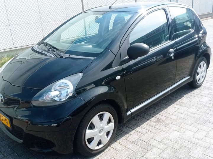 toyota aygo 2011 jtdkg12c20n514694