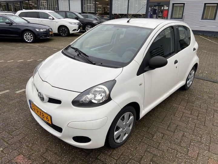 toyota aygo 2011 jtdkg12c90n570423