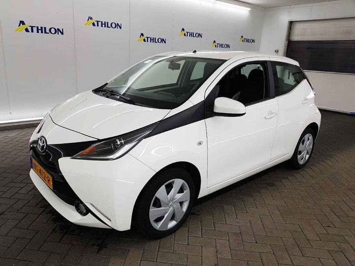 toyota aygo 2017 jtdkgnec00n243489