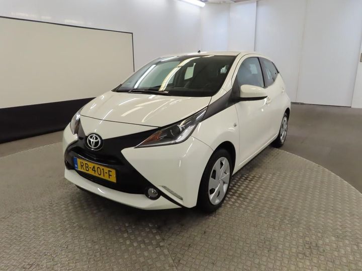 toyota aygo 2017 jtdkgnec00n287427