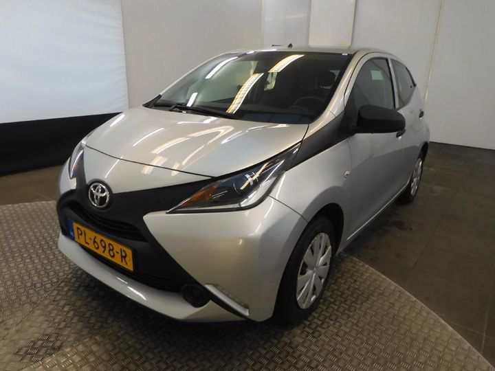 toyota aygo 2017 jtdkgnec20n273822