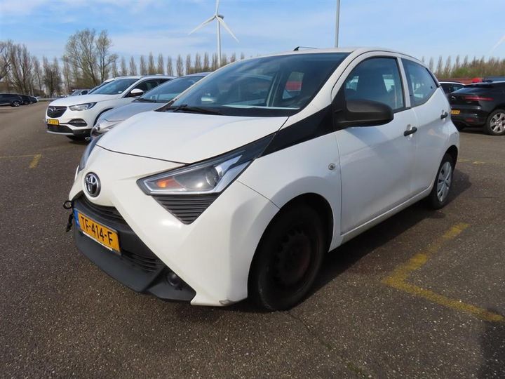 toyota aygo 2018 jtdkgnec30n357356