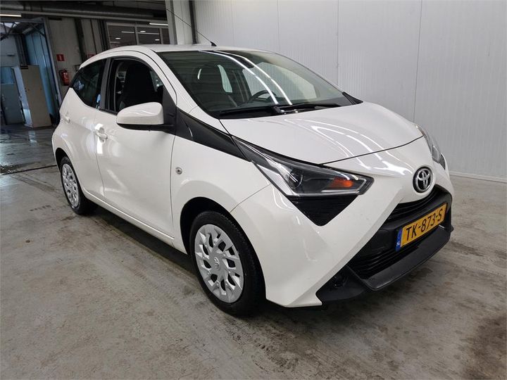 toyota aygo 2018 jtdkgnec50n354426