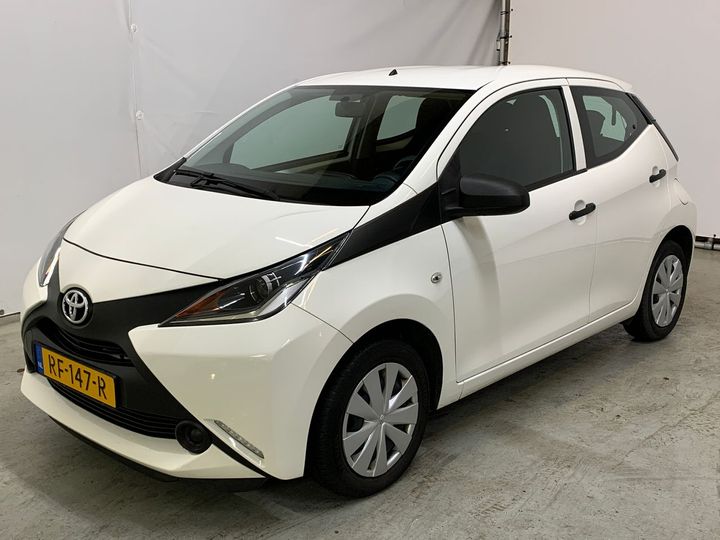 toyota aygo 2017 jtdkgnec60n294558