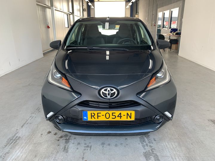 toyota aygo, 2017 jtdkgnec80n293637