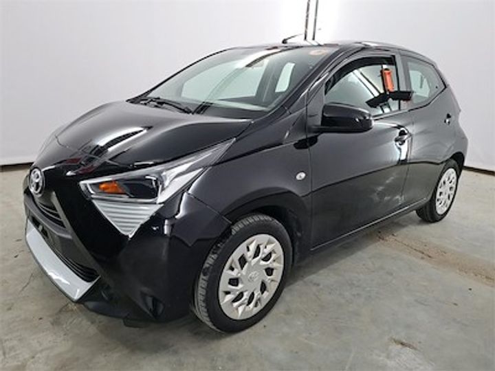 toyota aygo - 2018 2019 jtdkgnec90n493801