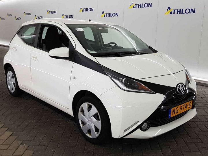 toyota aygo 2017 jtdkgnecx0n218289