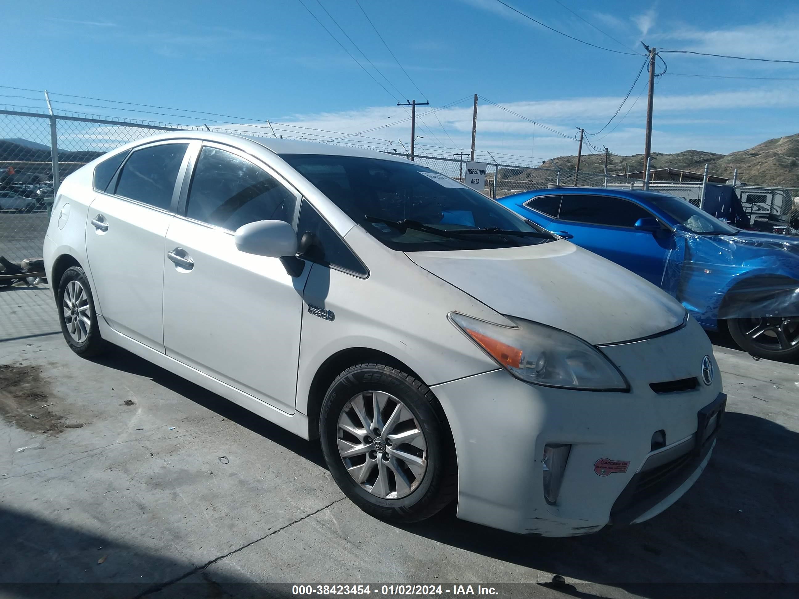 toyota prius 2013 jtdkn3dp6d3037755