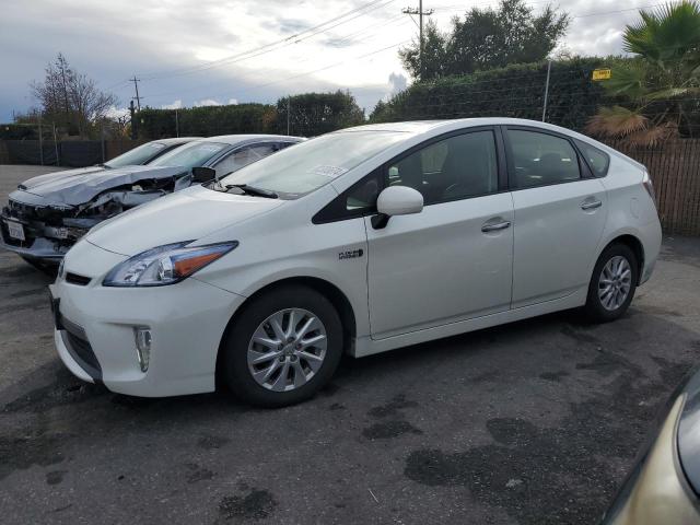 toyota prius plug 2014 jtdkn3dp9e3063073