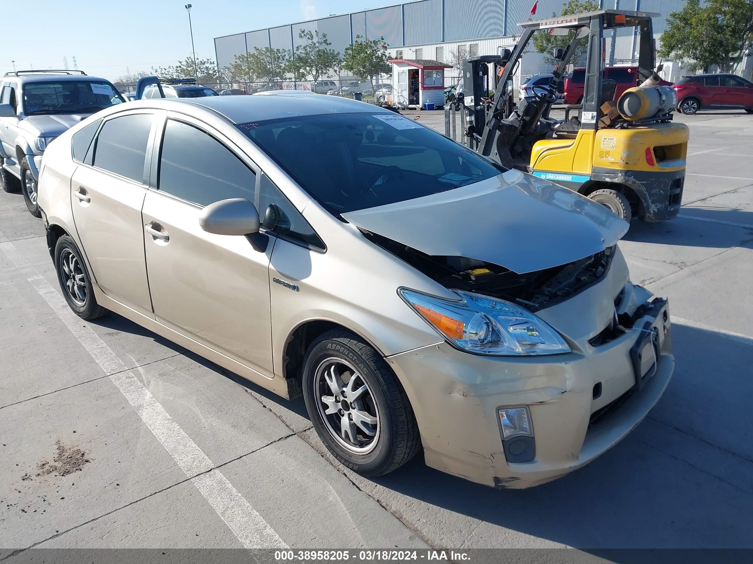 toyota prius 2011 jtdkn3du2b0256281