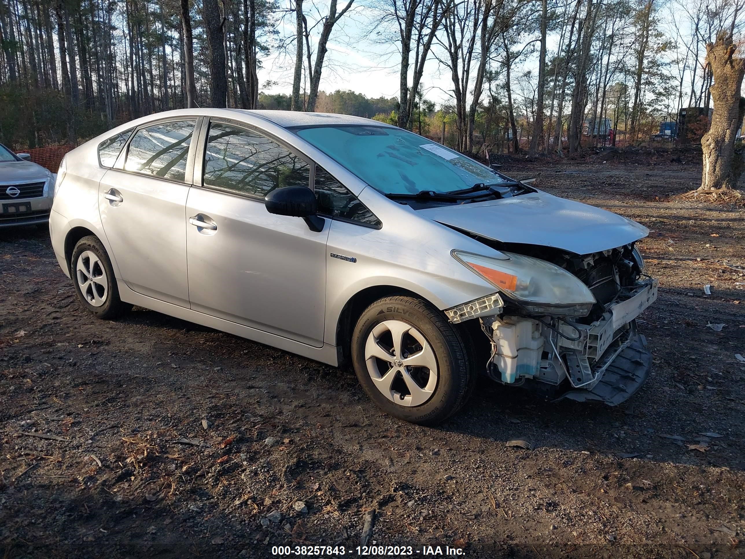 toyota prius 2015 jtdkn3du5f0394855