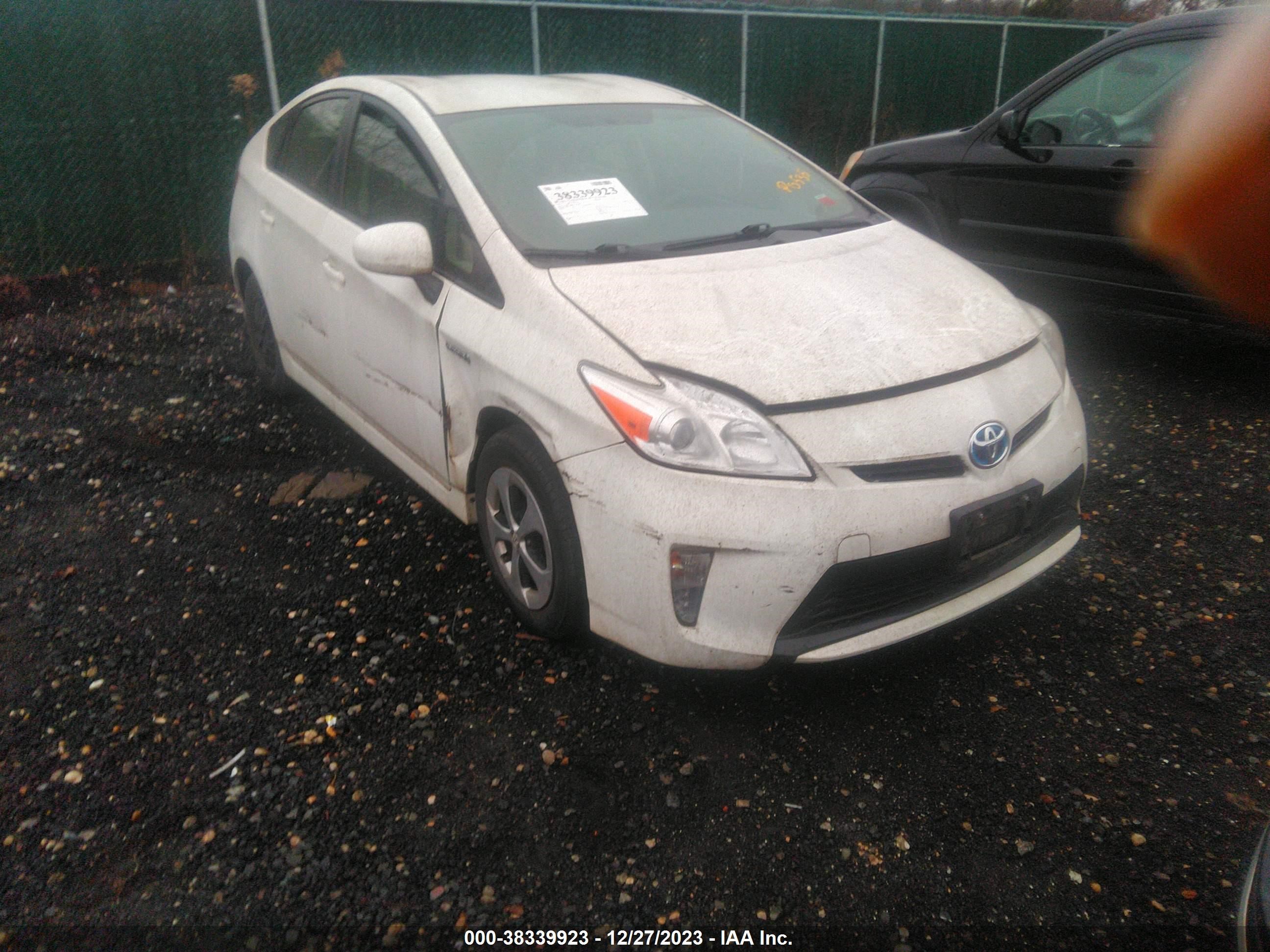 toyota prius 2015 jtdkn3du6f1952223