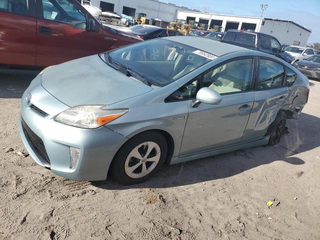 toyota prius 2014 jtdkn3du7e1835331