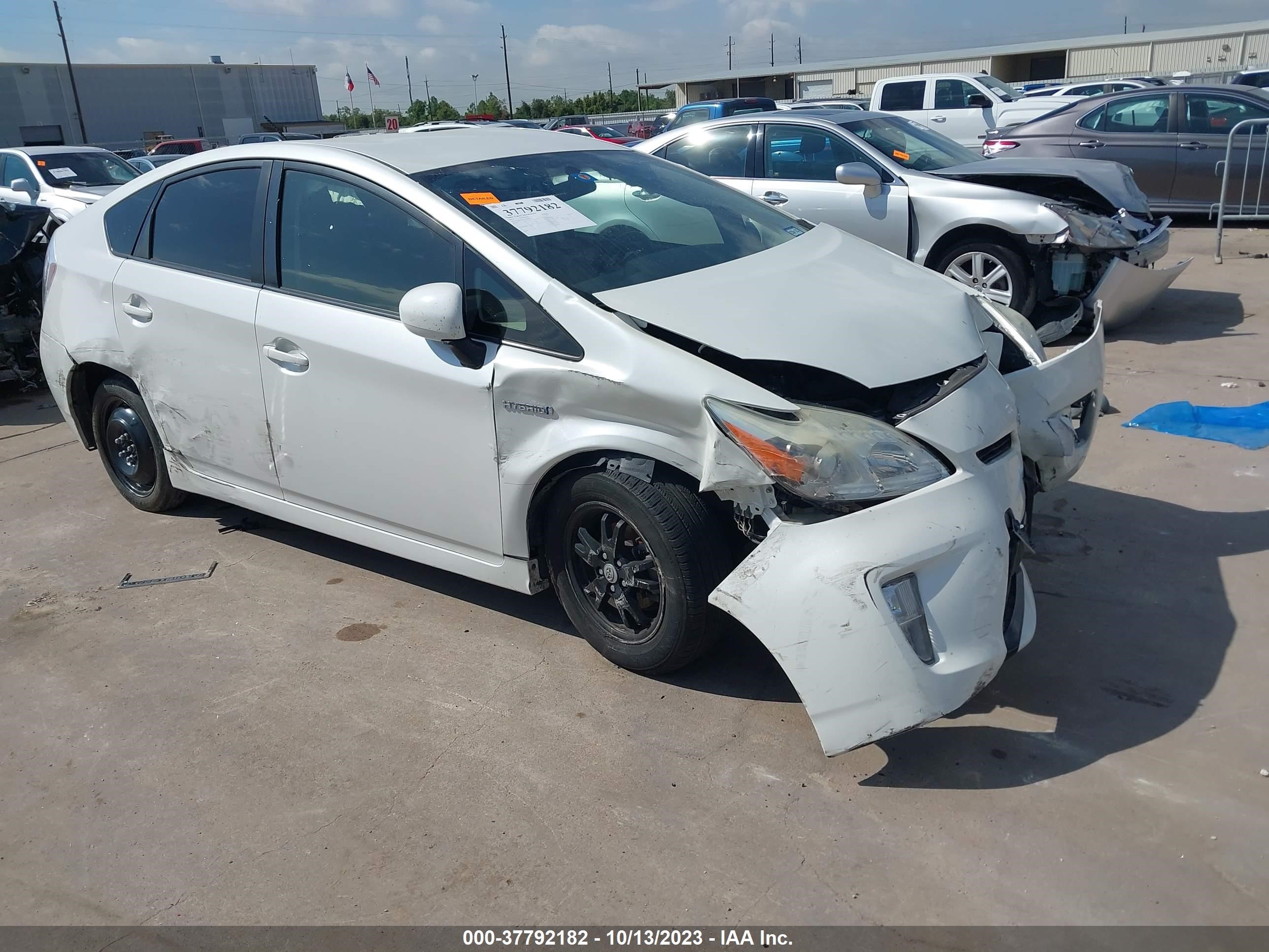 toyota prius 2015 jtdkn3du9f1990853