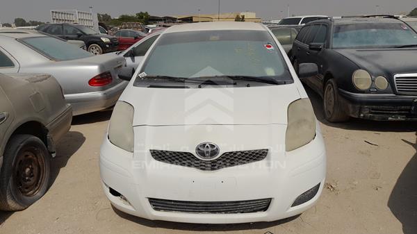 toyota yaris 2009 jtdkt923195266137