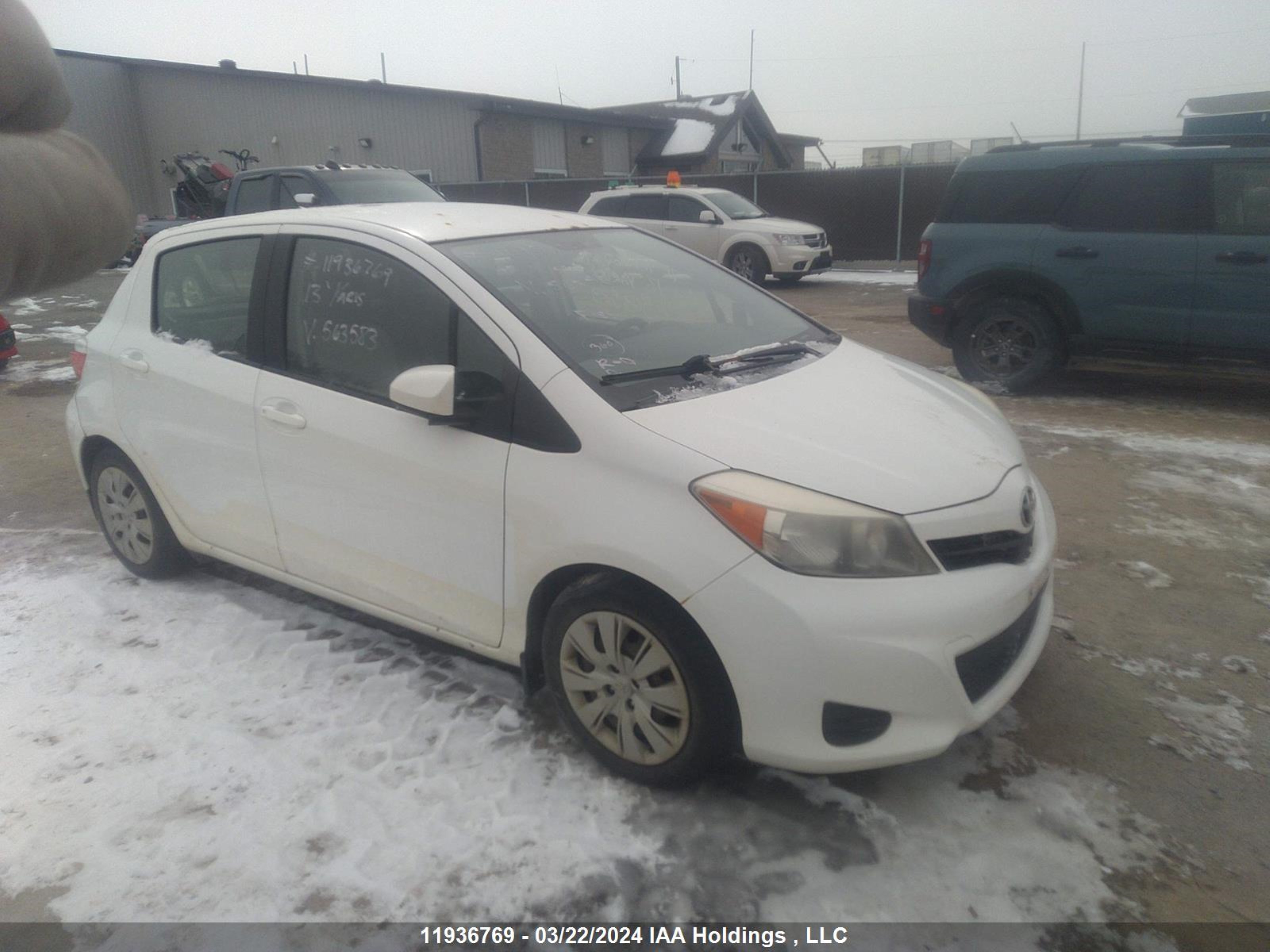 toyota yaris 2013 jtdktud3xdd563583