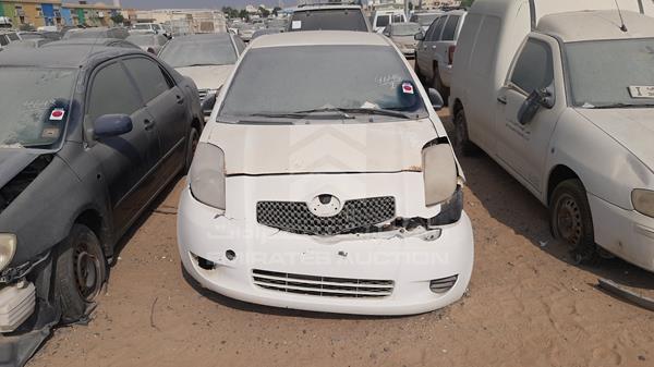 toyota yaris 2008 jtdkw923985082358