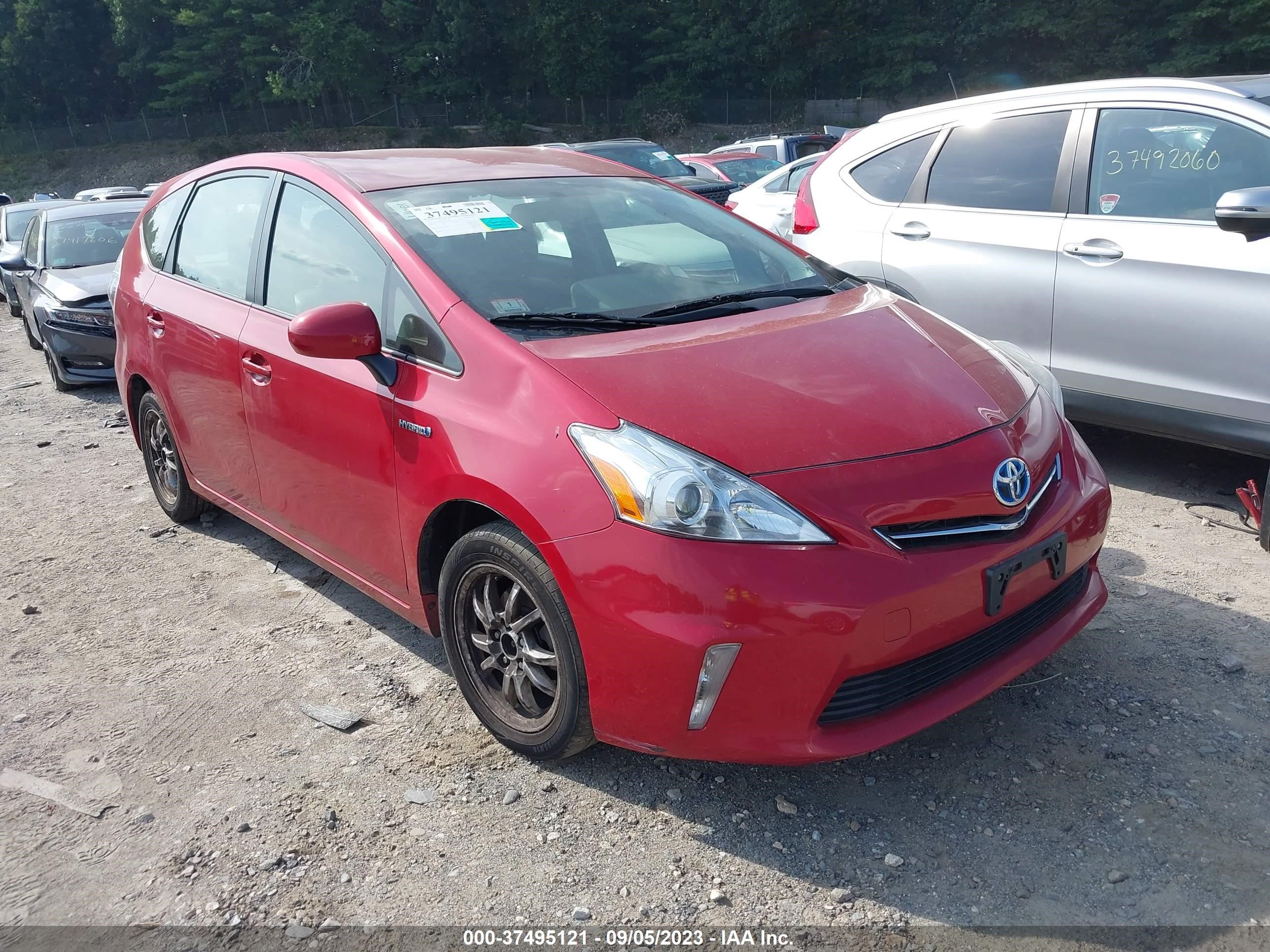 toyota prius v (+) 2013 jtdzn3eu1d3233203