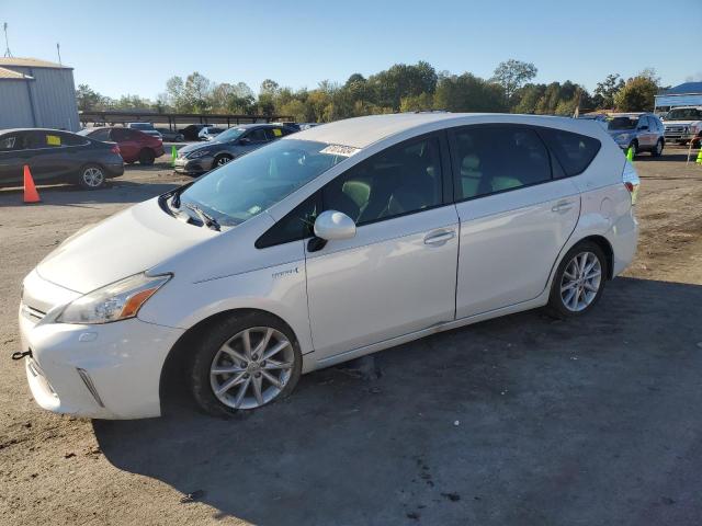 toyota prius v 2013 jtdzn3eu4d3210921