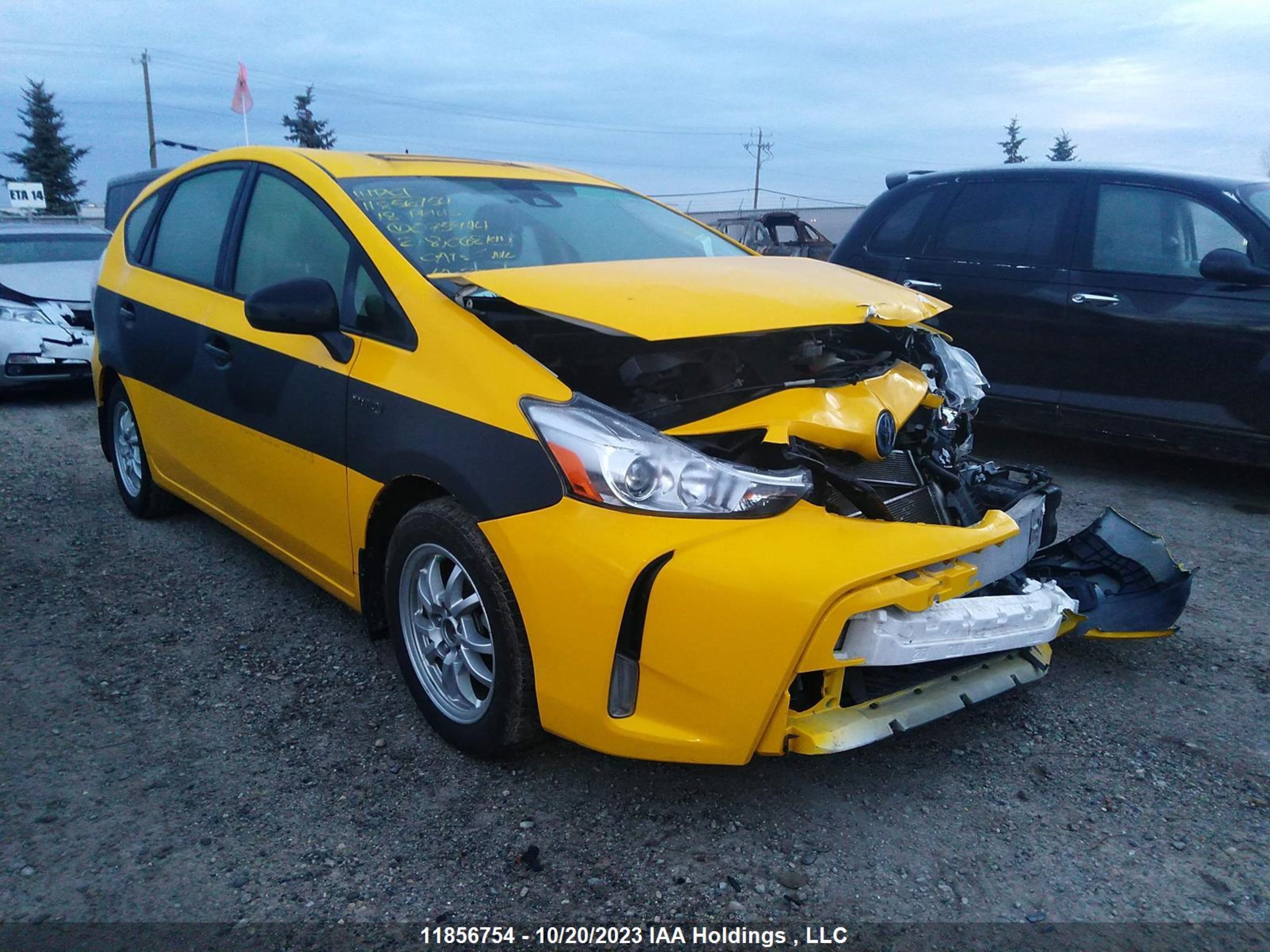 toyota prius v (+) 2018 jtdzn3eu9jj075944