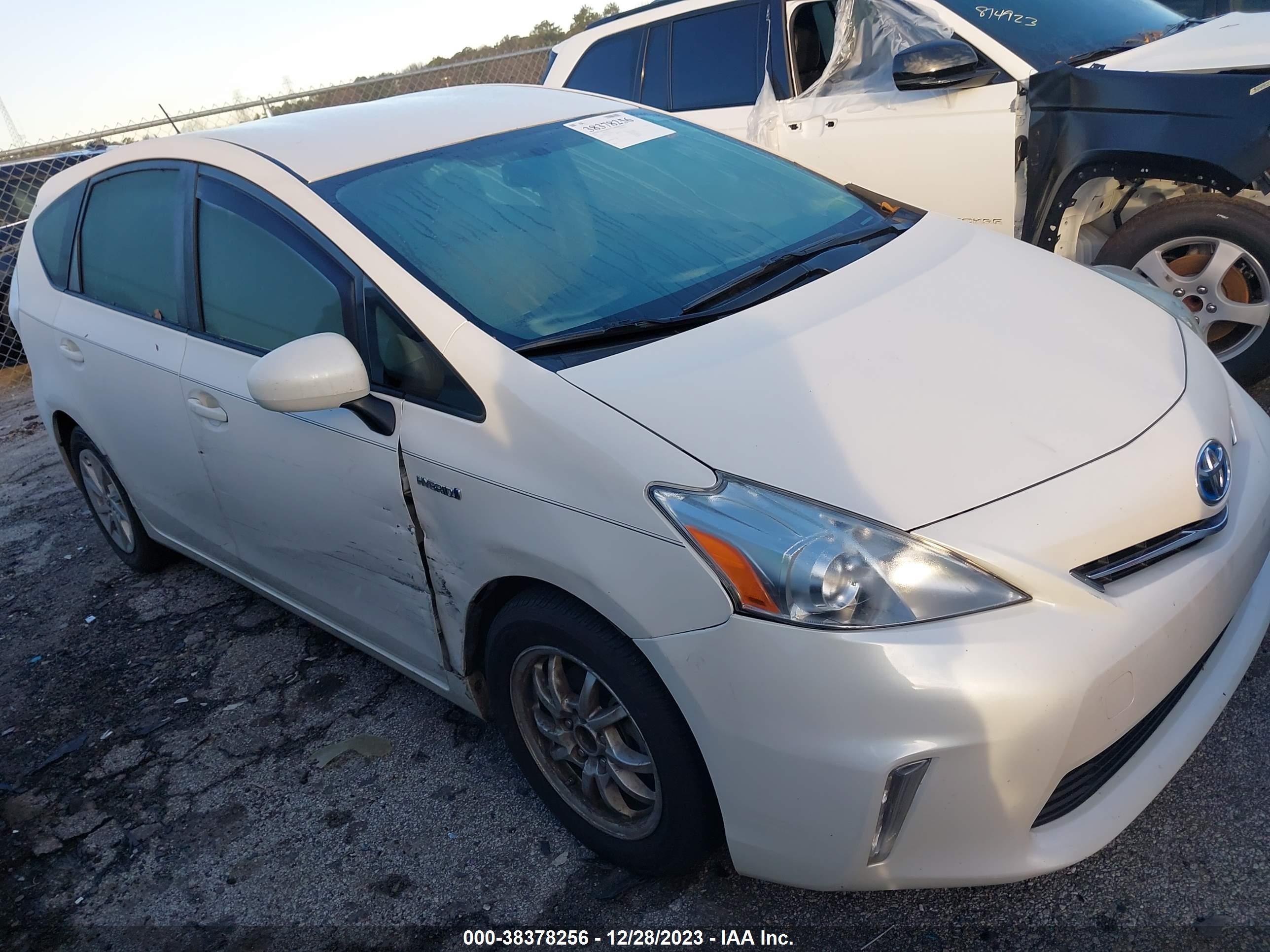 toyota prius v (+) 2012 jtdzn3euxc3150528