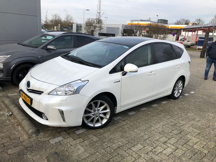 toyota prius wagon 2014 jtdzs3eu303100722