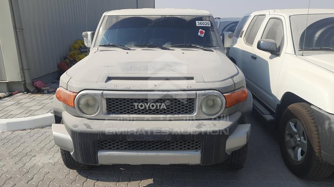 toyota fj 2010 jtebu11f6ak087331