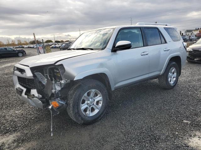 toyota 4runner sr 2017 jtebu5jr0h5463581