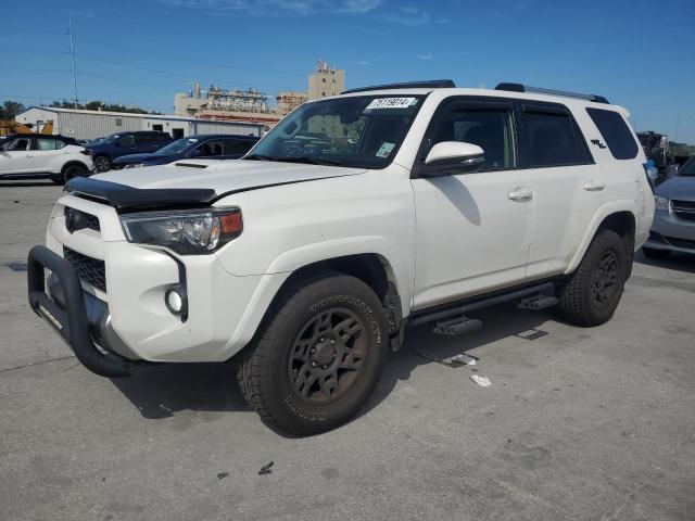 toyota 4runner sr 2018 jtebu5jr2j5548072